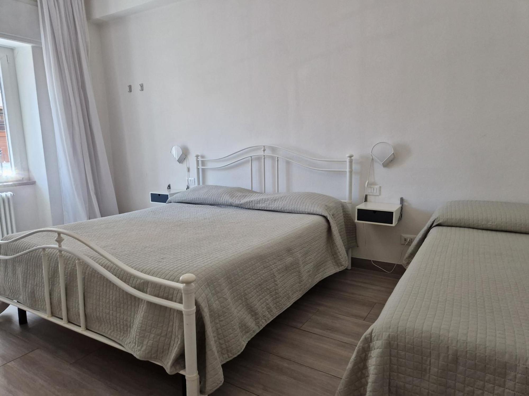 Between Pisa And 5 Terre Marina Di Carrara Εξωτερικό φωτογραφία